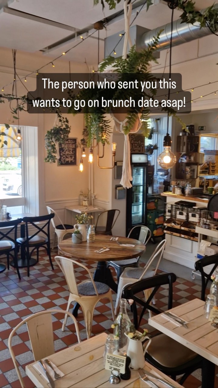 Who do you want to bring on a brunch date next? 🫶 Tag them in the comments!