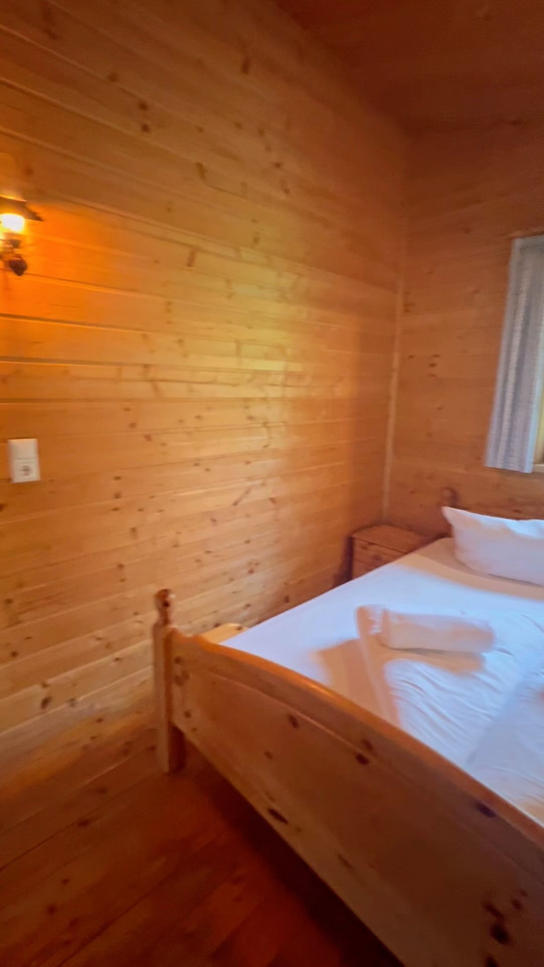 🐮🐄☀️🌼
#Almdorf #Bergzauber #Direktbuchung #UrigGemütlich #Hütten #Natur