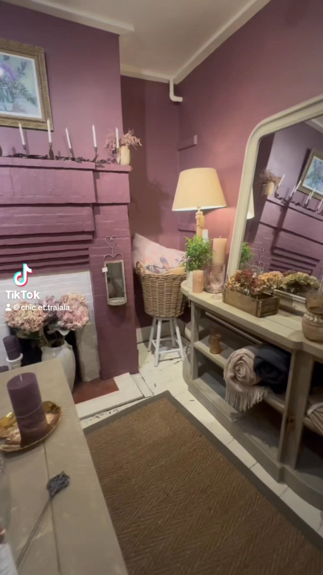 The ONLY GUIDE you’ll need on where to place a mirror in your home! #interiordesign #interior #interiors #interiorstyling #interiordecor #interiordesigner #homedecor #home #homedesign #homedecoration #homestyle #homestylingtips #tips #howto #howtostyle #advice #aesthetic #aesthetics #mirror #wall #walldecor #walldecoration