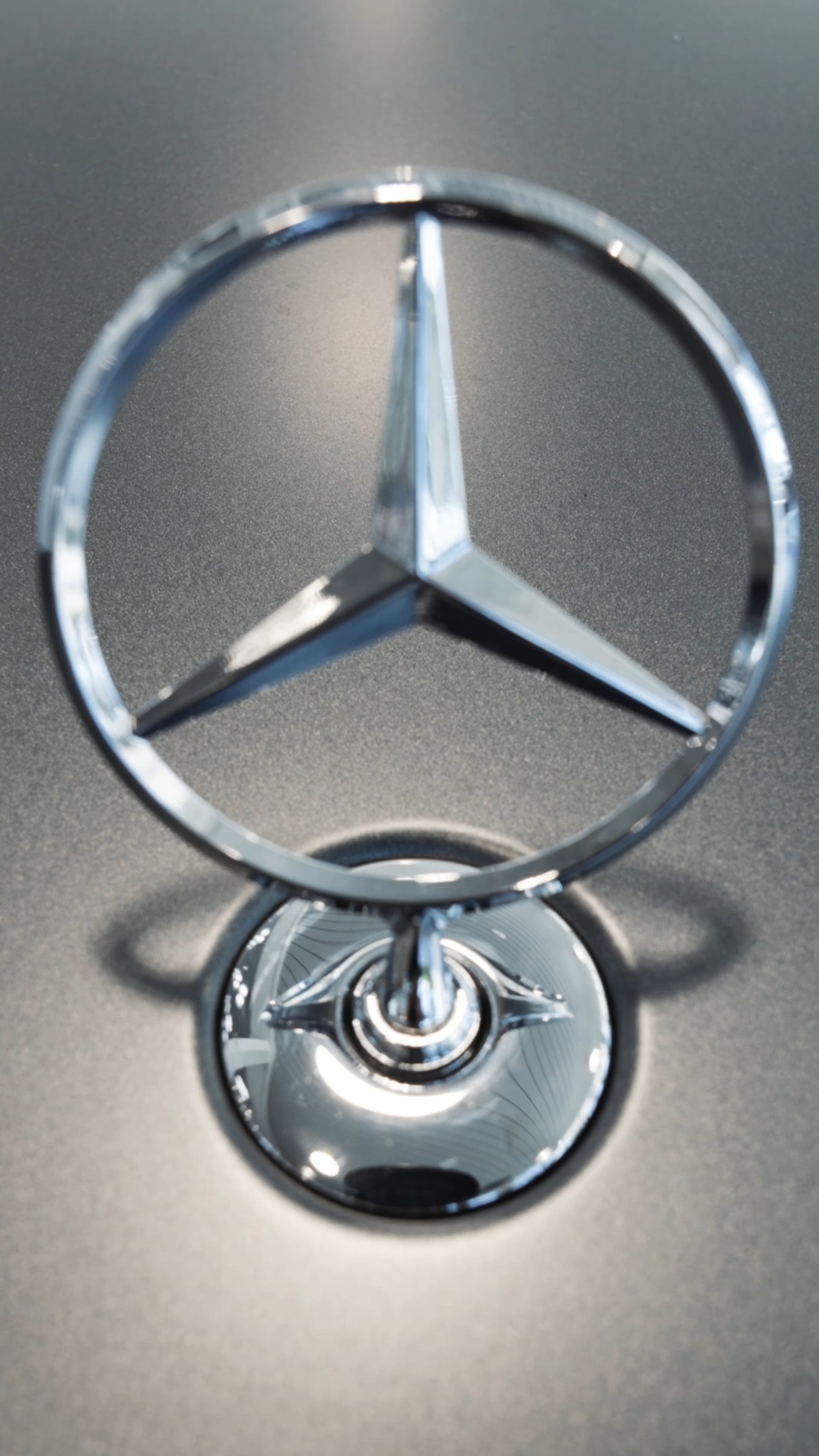 Precision in every frame. Our latest video for Mercedes-Benz of Naples captures the elegance and innovation of this stunning model with close-up shots, dynamic transitions, and seamless support shots, bringing every detail to life as the sales team guides you through its standout features. @mercedesofnaples
#MercedesBenzNaples #LuxuryInMotion #VideoProduction