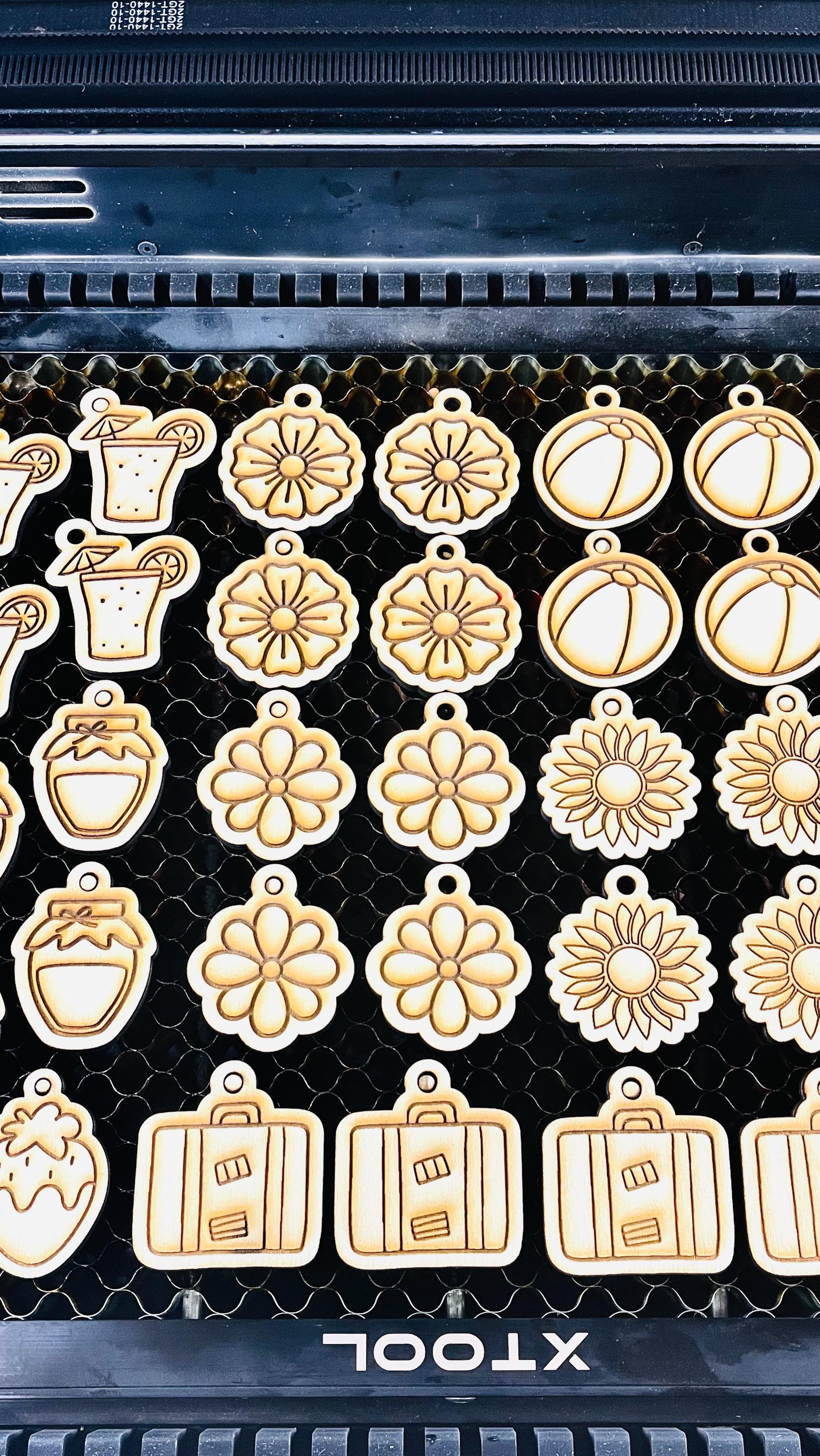 When other accounts talk about making thousands a month, I’m just over the moon about my one order. Thank you for supporting me – it means the world!
#smallbusiness #grateful #supportlocalbusiness #keychains #custombiz #summervibes #summer2024