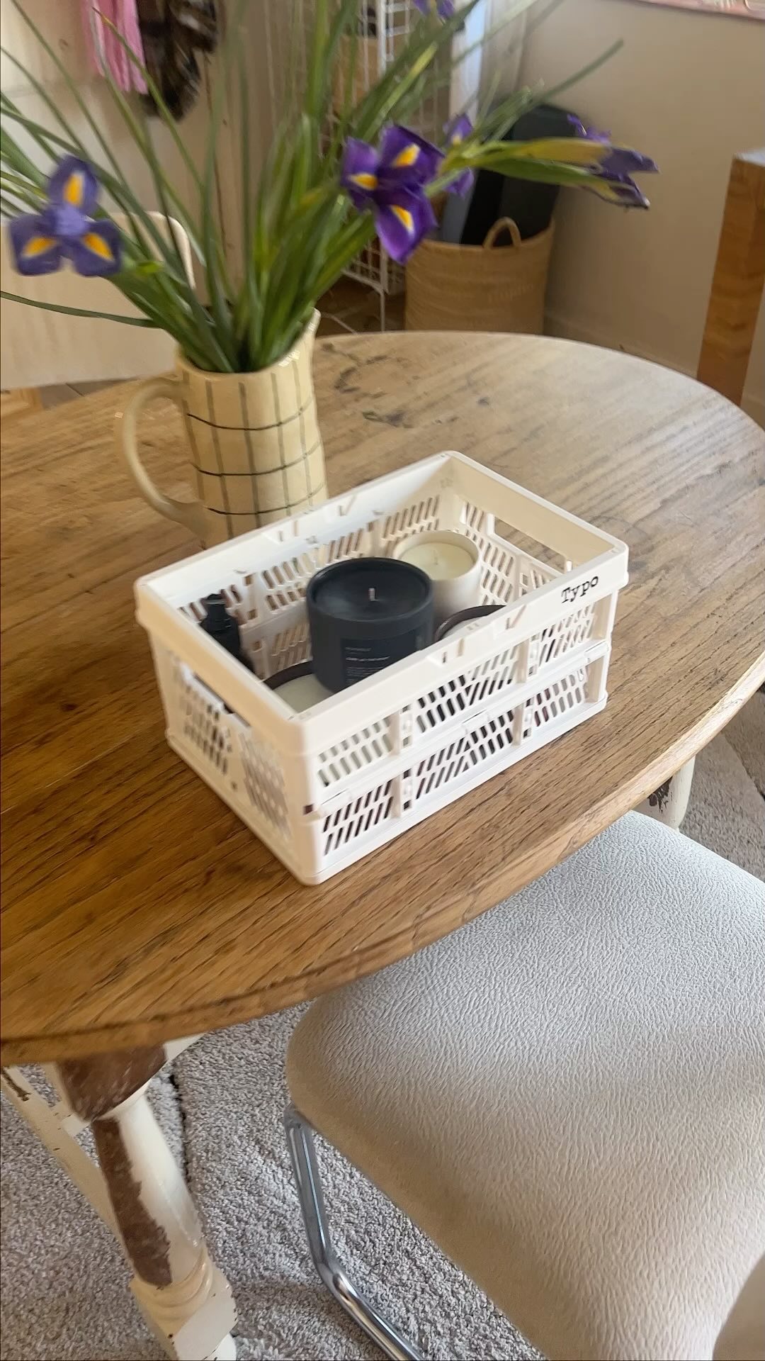 Unwrap, inhale, exhale ✨Join us as we unbox the essence of calm with our Rekindle signature scents! From the first flicker to the last lingering scent, let’s embark on a journey of rejuvenation together.
Which one of our signature aromas is your favourite?
Set of three Terracotta | R990,00
White Cylinder | R275,00
Room & Linen spray | R175,00 | Available in the full signature Rekindle scent range
Whether you’re nationwide or local - Shop conveniently on our website or swing by our Woodstock studio for pickup. Link in bio.
#RekindleCandleCo #LocallyMade #HomeFragrances #HomeDecor #ShopLocal #NationwideShipping #UnboxSerenity #CandleBliss