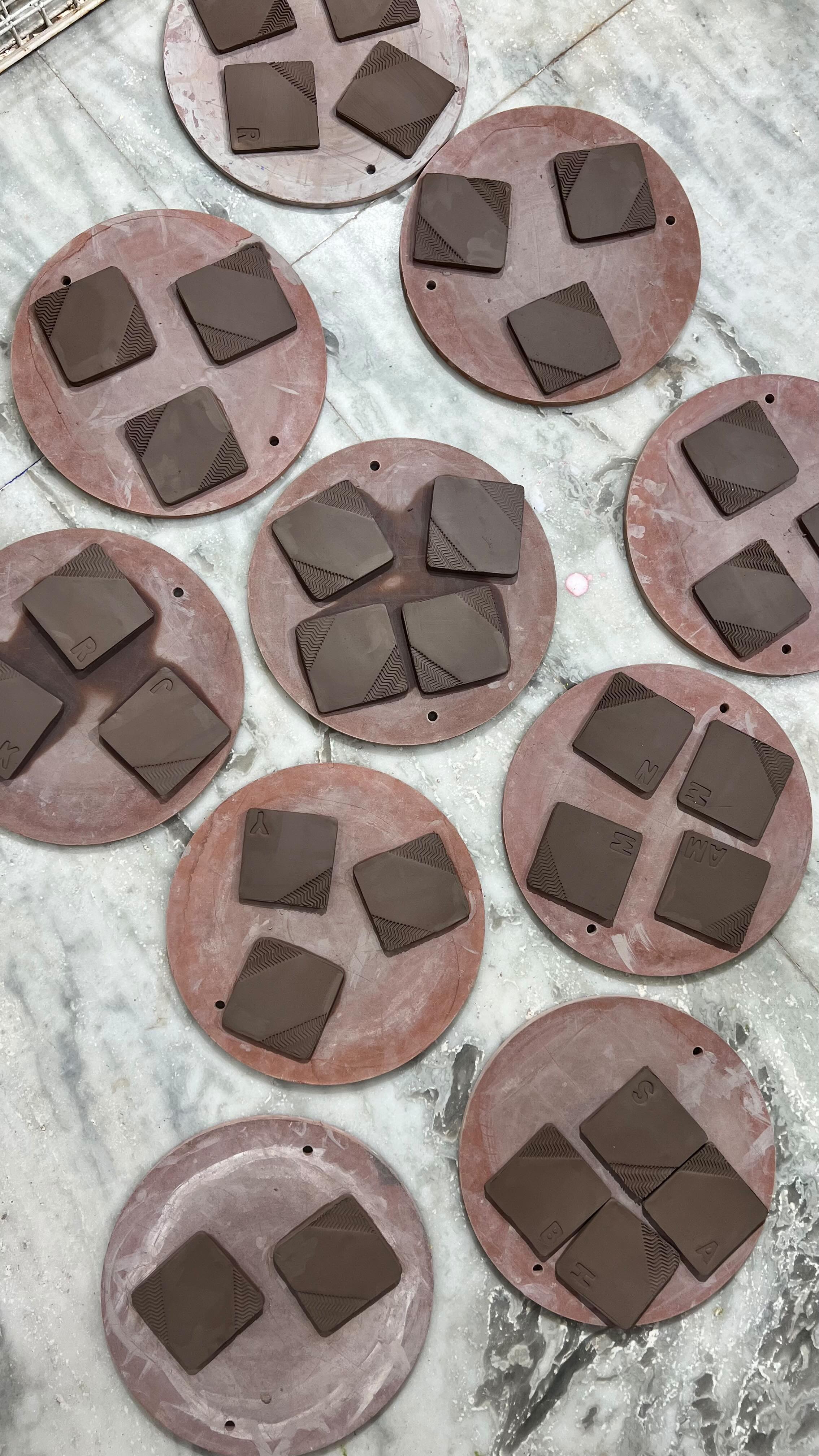 1 month, 4 weekends and 20+ hours later, here’s everything that went into making the vision of our Korue coasters for clients a reality!
Why did we do this? Mostly because we love our clients but also because we appreciate all things handmade and are always looking for ways to creatively challenge ourselves. The endless conversations and cups of coffee were an added advantage, of course!
.
.
.
.
.
@studiosarga #CaseStudy #Branding #BrandAesthetic #BrandIdentity #GraphicDesign #DigitalDesign #DigitalMarketing #MarketingAgency #GraphicDesign #ContentMarketing #Branding #SmallBusiness #SmallBusinessMarketing #CreativeAgency #DigitalDesign #SmallBusinessOwner #ContentMarketingAgency #OrganicContent #PerformanceMarketing #Pottery #Clay #MarketingAgency #DigitalMarketingIndia #CorporateGifts #HandmadeCeramics #DIYCoasters #HolidayGiftsforClients #CeramicGifts