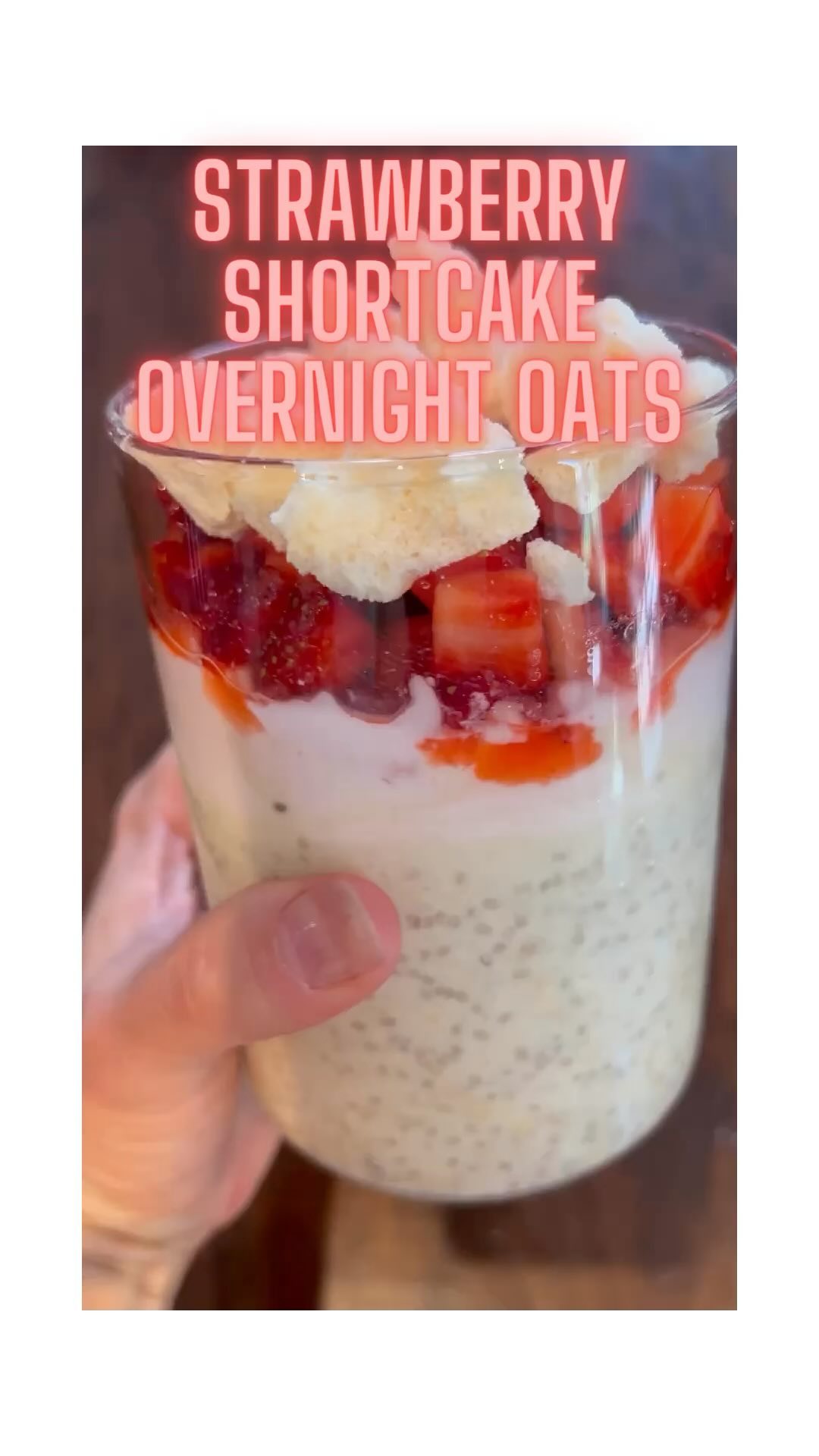 We went strawberry picking!!! So expect a few strawberry recipes lol. Strawberry Shortcake Overnight Oats are perfect for those who crave dessert for breakfast (who doesn’t, right?). Loaded with fibre, protein, these oats will make your mornings sweeter and your tummy happier! And the best part is that it takes 3 minutes to put together and 1 second to grab and go in the morning! It doesn’t get easier than this. There’s 10g of protein in the chickpea milk, but if you want more, you can add a scoop of protein powder to the oat mixture.
Strawberry Shortcake Overnight Oats
1/2 cup oats
1 cup milk (I used unsweetened vanilla chickpea milk for extra protein)
1 Tbsp Date powder
1½ Tbsp Chia seeds (black or white)
½ tsp vanilla
1 Tbsp regular or plant-based yogourt (optional)
1 scoop vanilla protein powder (optional)
Mix all the ingredients and refrigerate.
Toppings
1 cup chopped fresh strawberries with a squeeze of lemon
2-3 Tbsp thick yogourt of choice
Meringues or vegan meringue (optional)
Pile on the toppings and enjoy your morning shortcake!
#PlantBasedTreats #overnightoats #strawberryshortcake #cakeoats #strawberries #EasyVeganSweets #healthybreakfast #dessertforbreakfast #strawberryshortcakeoats #healthyeating #SweetTreats #refinedsugarfree #EasyRecipes #fyp #foryou #viralrecipes #glutenfree #EasyVeganEats #MindfulEating #InstaFoodie #HealthyLiving #gp #doctormom #your_lifestyle_doctors