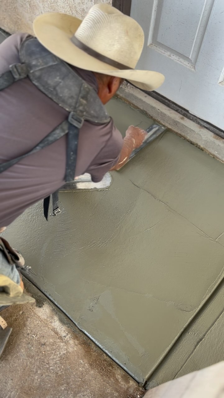 Concretó🪨
.
.
.
#conreteo #concrete #landscape #constructionworker #viral #viralreels #reels #fyp #foryou #foryoupage #construction #discoverpage #discover