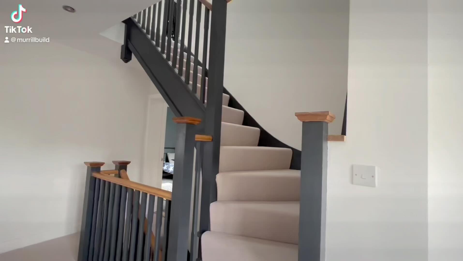 This large loft conversion completed by Murrills is stunning!😍Calming neutral tones and wooden touches for the interior design, finishes it beautifully 👌😍#itsavibe #loftconversion #loft #stunning #interiordesign #myhomestyle #homedecor #loftspace #loftspacedesign #lofts #loftconversions #building #carpentry #murrillbuild #chelmsfordbuilder #essexbuilder