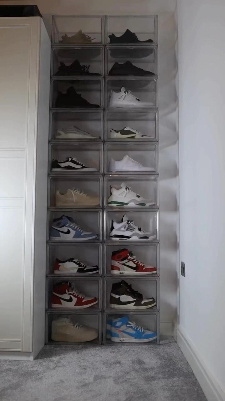 @navkhuttan sneaker room transformation 🙌🏻💎
sneakers #sneaker #sneakerroom #asmr #kicks #sneakernews #igsneakercommunity #kicksoftheday #hypebeastkicks #complexsneakers