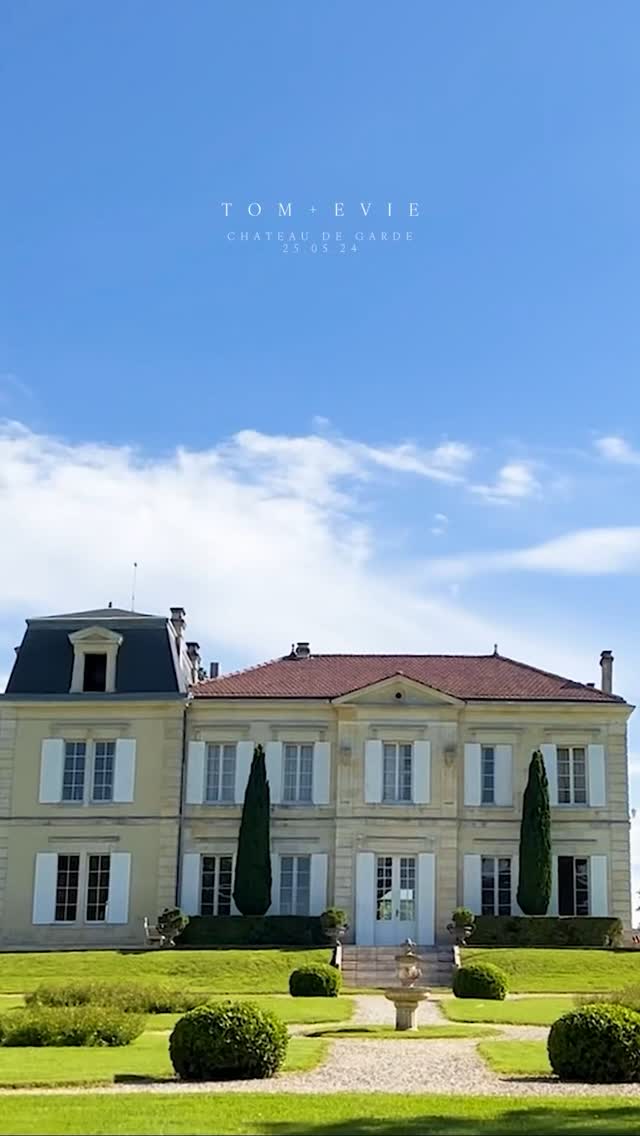 Don’t you just love a summer wedding! So much excitement before the big day planning everything and then it’s over 😭 but with our gorgeous films you can go back to the best day and relive all these special moments.
Filming for Memories 💛
Fabulous wedding for @eviejohnson298 and Tom at the stunning @chateaudegarde and fantastic saxophonist from @mixologysaxdj
Filming for memories 💛
Wedding planner @petillanteweddings
Celebrant @englishcelebrantinfrance
Photo @laurenequiros.photographe
Flowers @fairyfleur1
#chateauwedding #weddingsouthwestfrance #contentcreatorfrance #weddingfilmfrance #marrymeinfrance #weddingsouthwestfrance