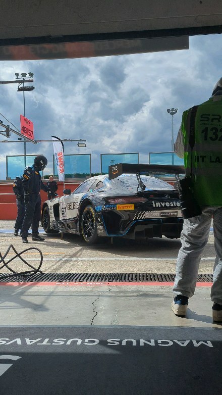 Car Dropped and Ready for Race 2 at @hockenheimring
#GTWorldChallenge #SprintCup #Hockenheimring #RaceWeek #amg #amgmercedes #V8 #racing #FanatecGTWorldChEu #winwardfamily #worldsfastestfamily #motorsport #greenlightsportsmanagement #GSM #BloodSweatCareers