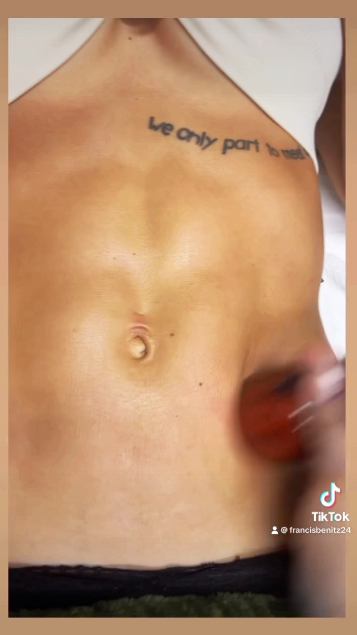 ✨MADEROTERAPIA✨ (Técnica Fb)
…
..
.
.
📍Hallandale
#woodtherapy #spa #massage #body #miami #waxing #wax#bodytransformation #bodytreatment #facials#face#bodycare#sculpting#bodybuilding#diet