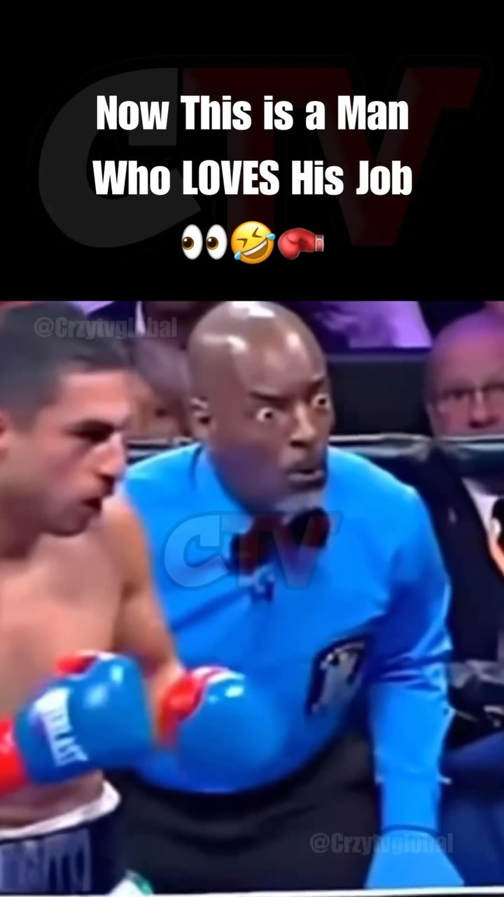 Get yourself a job that makes you THIS Happy ๐๐ค๐ฅ
.
.
.
.
.
#boxing #mma #ufc #kickboxing #fitness #muaythai #boxingtraining #fight #training #bjj #gym #boxeo #martialarts #workout #boxinglife #fighter #wrestling #sport #jiujitsu #karate #boxer #boxingworkout #sports #champion #knockout #fighting #miketyson #boxe #crazytown #ctv
