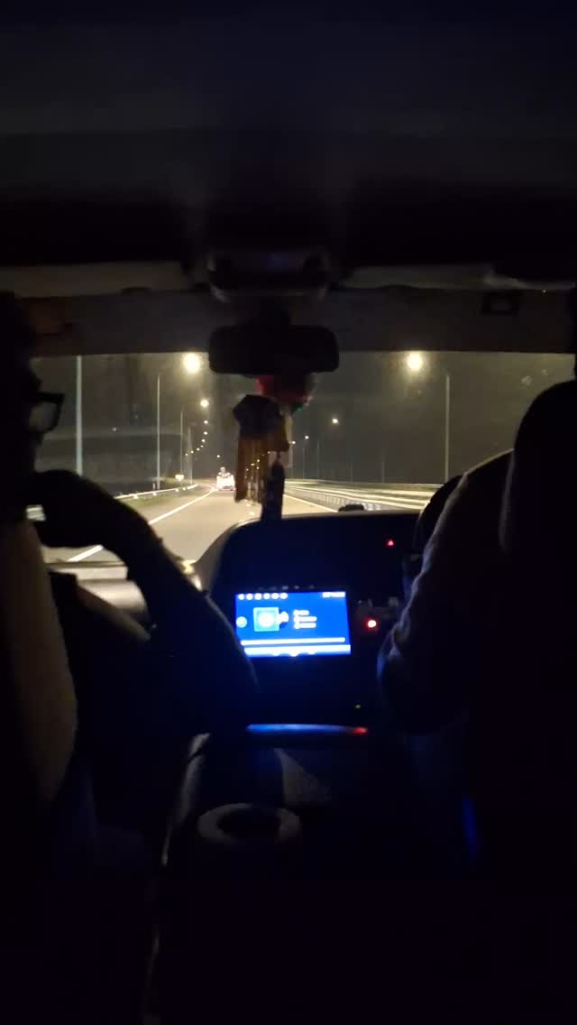 Team time in the hill country.🏞️
A well-deserved break with the wonderful crew behind the scenes.
We're recharged & ready for a new season. See you all in July!❤️🙌
#gurubebila #weligama #lionsrest #hillcountry #staffouting #srilankatravel