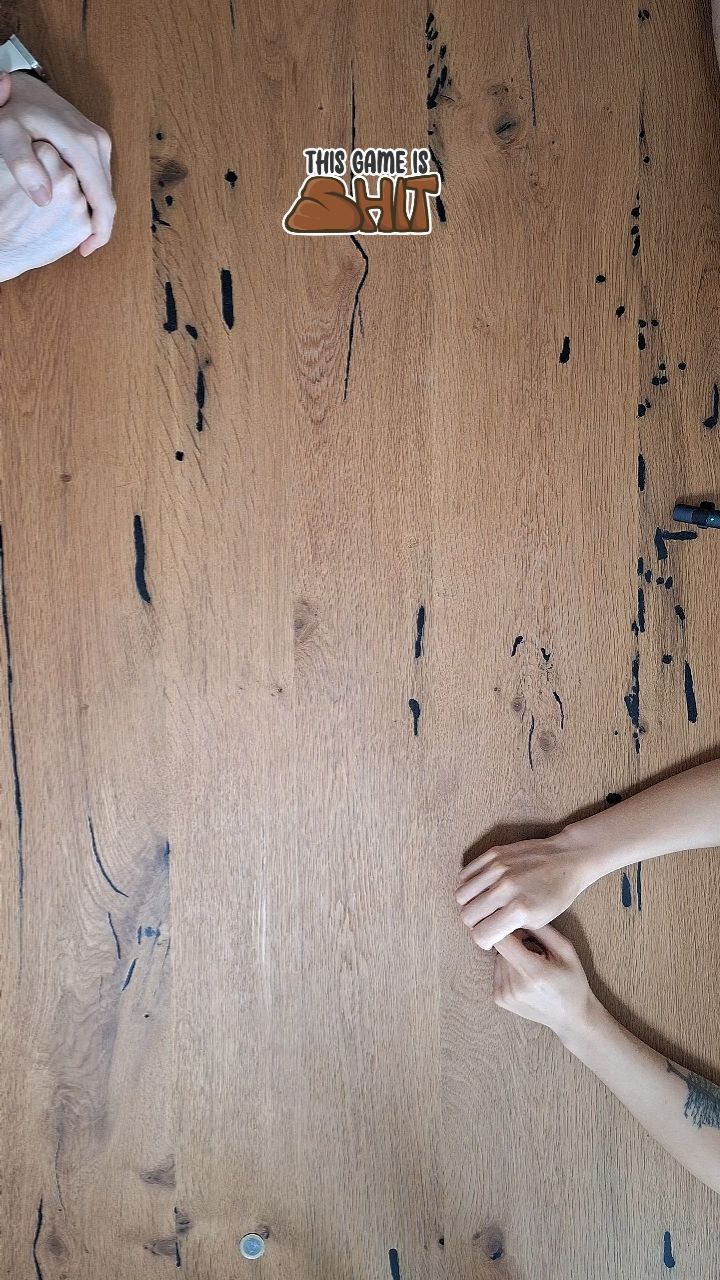 Una partita in un minuto! โฉ
A sfidarsi @gnm.agostini, Alice, @davide.q29 e @sir_maic.
#boardgame #giochidatavolo #giocodatavolo #giochidicarte #crowdfunding #kickstarter