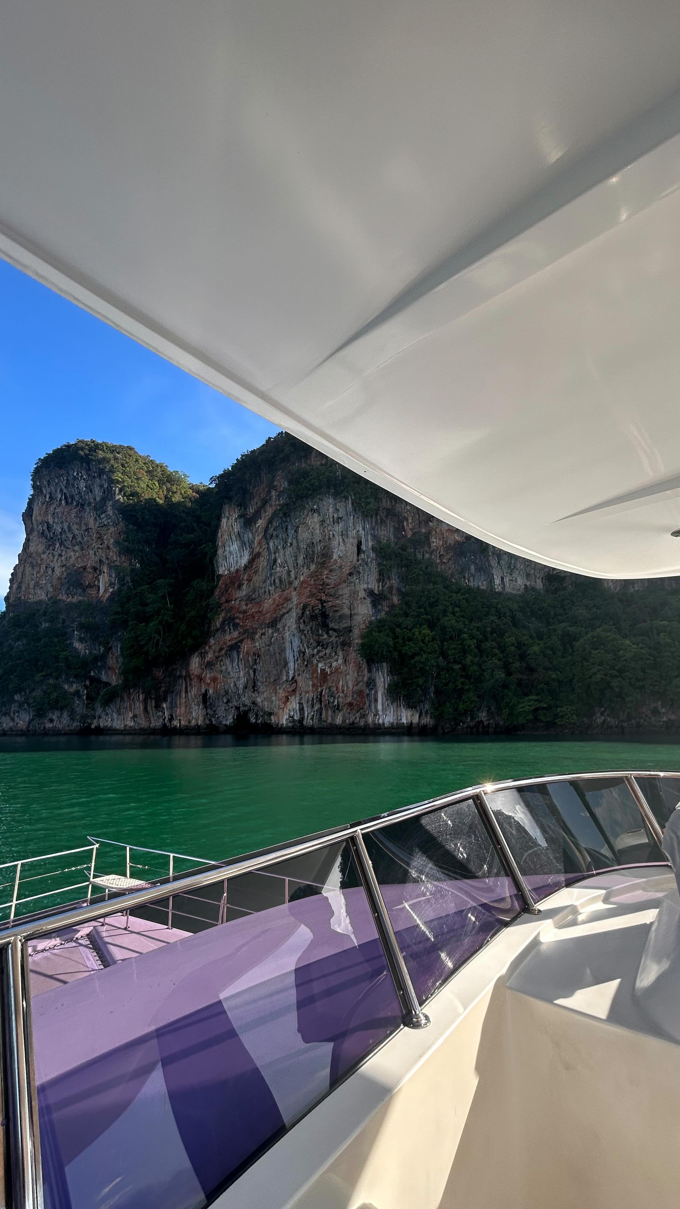 #travelphotography #discovernessara #explore #potd #thailand #asia #sea #travel #reel #love #vlog #blog #island #vacation