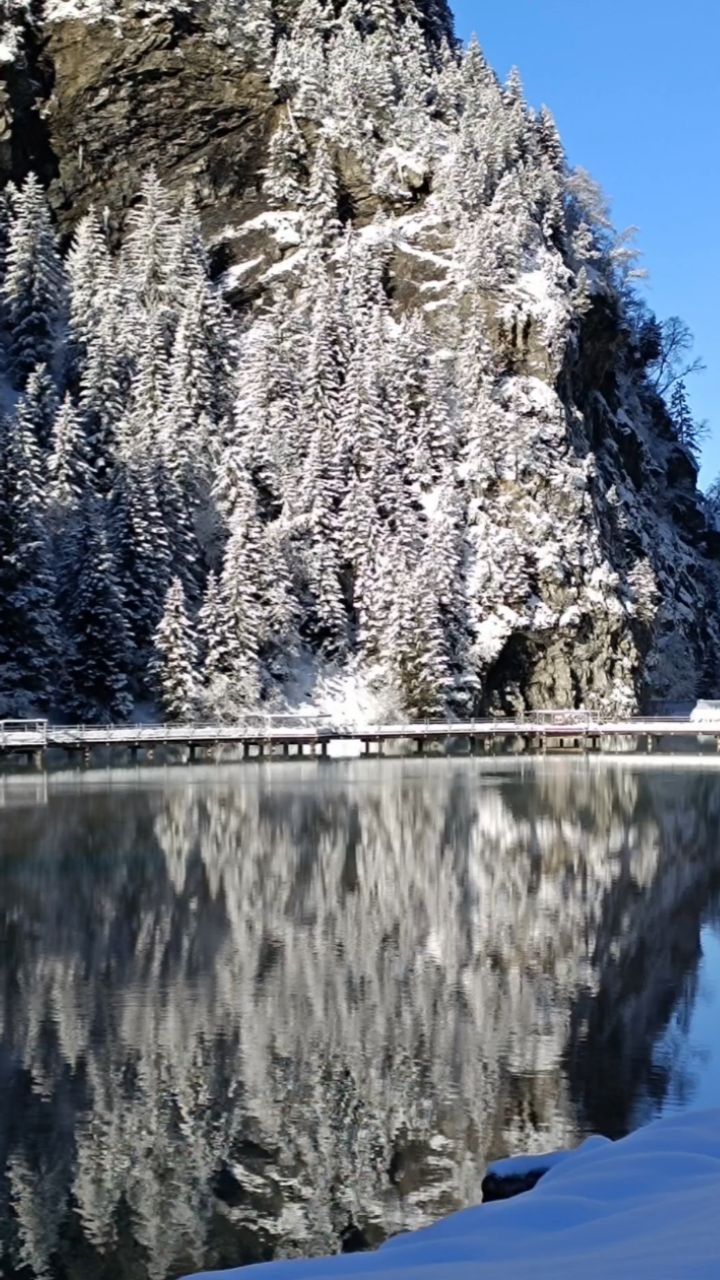 ❄️Where the Magic happens...
@emiliecabotphotography
@gillestvideaste
#proposal #weddingproposal #winter
#magic #courchevel1850❄️ #lamalleodecos
