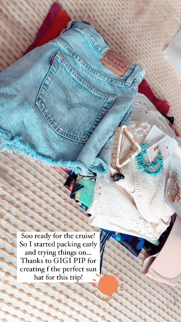 I’m itching to get some warm weather soon and this cruise is just 2 weeks away! EEEK!
Acouple weeks ago I had one of my clients ask if I was packing already. I laughed saying “NO! I’m always a last minute packer”
Then she got me thinking - I haven’t put shorts, sun dress or a bathing suit on in MONTHS! So she really had a good thought… so here I am trying on everything I want to make sure I feel amazing in it. If I don’t like the way I feel then I won’t wear it there! I don’t want to over pack and as a woman with a HUGE LOVE FOR FASHION, I most likely still will 🤣
@gigipip came through with this beautiful 🤩 sun hat that I am so excited to pack with me.
Be sure to hop over and snag one of them !!✌🏽
#countdowntocruise
