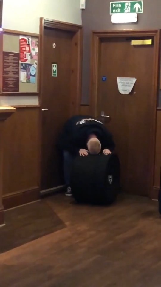 A birthday surprise for our base drummer at practise!!
#marchingband #blackredgold #instruments #ambassadorsshowbandderby #happybirthday #music