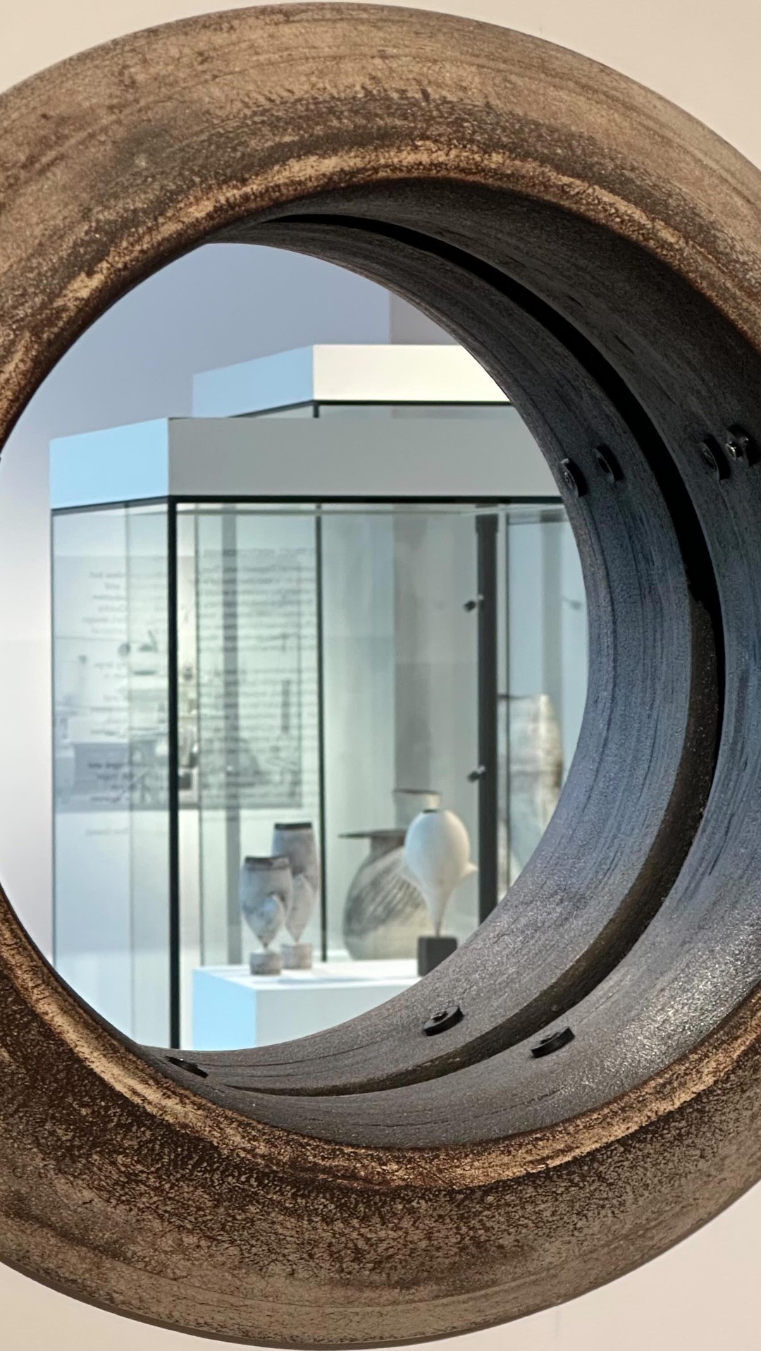 A short walk through video for anyone who couldn’t make it to the wonderful exhibition Hans Coper - Resurfaced.
#hanscoper #ceramics