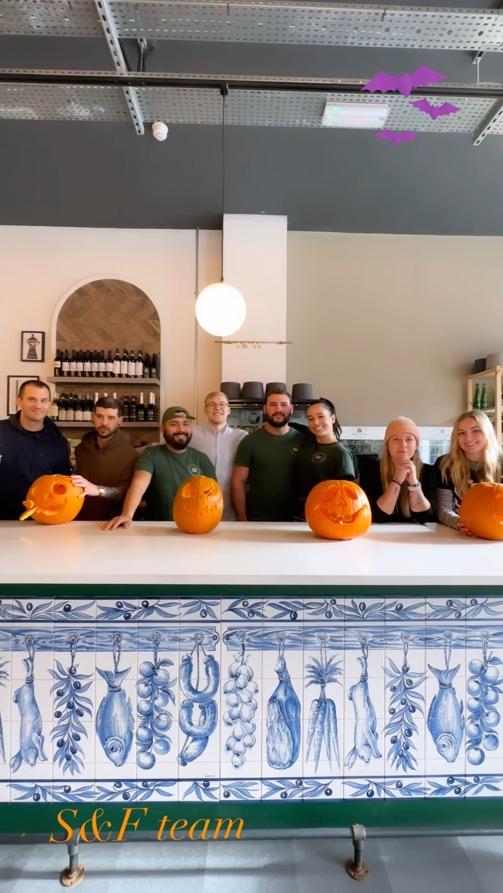 S&F pumpkin carving π