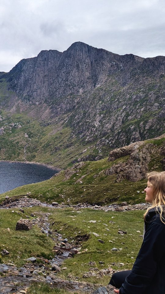 Snowdon trip 🥰🏞️ Spending time in beautiful natural places gives me inspiration for new projects and I'm planning to make it more a more regular effort. It's times when I'm relaxed, watching nature go by and not thinking about everyday to-dos, that I have my best ideas.
I'd love to do up a campervan soon when I can afford it!
Starting with UK trips though.. any suggestions for my next inspiration journey? 🚗🗺️🌳
#snowdon #inspired #nature #hike
#naturephotography #uktravel #naturelovers #natureinspired #woodfurniture #furnituredesign #craft #camper #brat