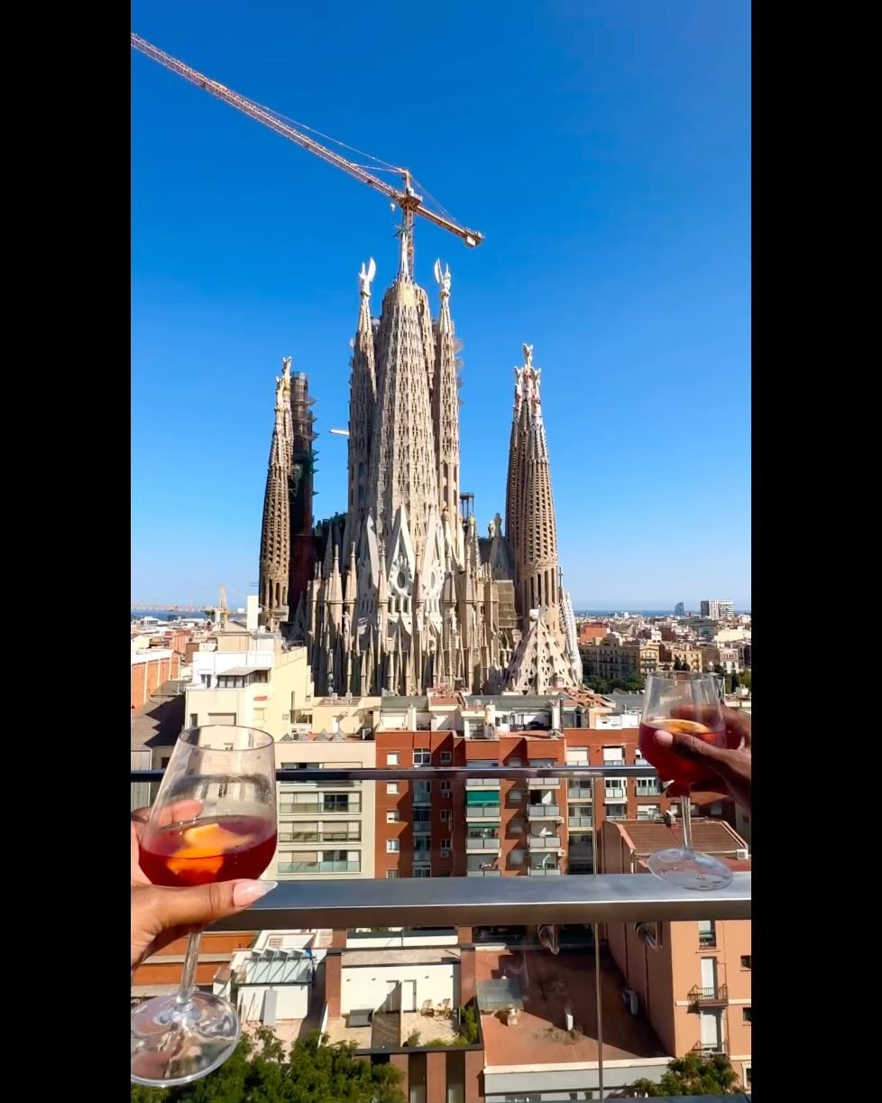 The Sercotel Rosellón rooftop is an excellent spot to take in the beauty of Sagrada Familia. See why you should make your way up to the roof and take in this incredible view. 😍
Barcelona, Spain 📍
#princessjtravels #bookpjt