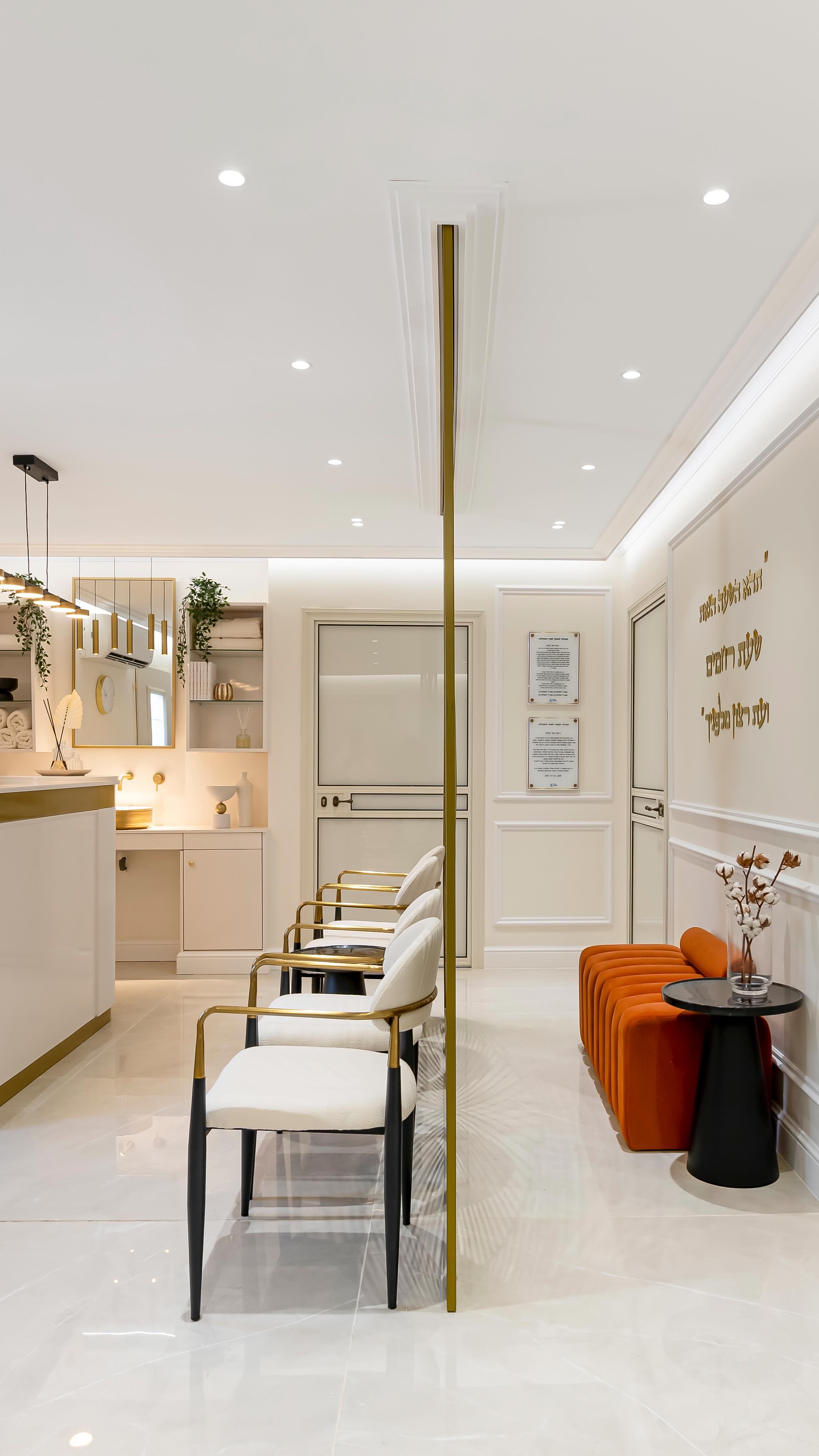 Unveiling our signature style! 🌟
Watch to witness our new Mikveh design with four preparation rooms and a private bridal preparation & Mikveh pool space.
From meticulous attention to detail to a harmonious blend of luxury and spirituality, explore the elements that define BLdesign’s unique approach to design.
Architecture & Interior design @bel_archdesign
PH by @einat_dekel
#SignatureStyle #LuxurySpirituality #designjourneys #interioradventure