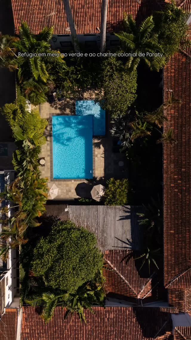 A peaceful retreat surrounded by lush greenery and colonial charm in Paraty.
#PousadaDoPríncipe #Paraty #CentroHistórico #RefúgioPerfeito #Brasil #TravelBrazil #PiscinaPerfeita #ArquiteturaColonial #NaturezaENobreza #HotelBoutique