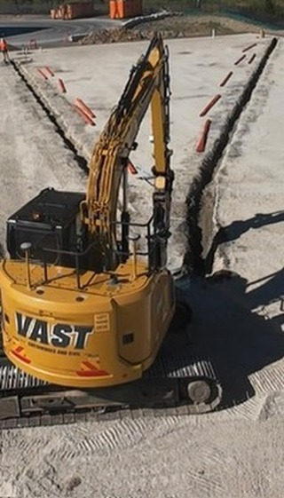 It’s been a monster push but ingrounds are in at Hume and we’re ready for our biggest pour to date! 1200 squares bright and early in the morning, 2024 going out with a bang! 🔥