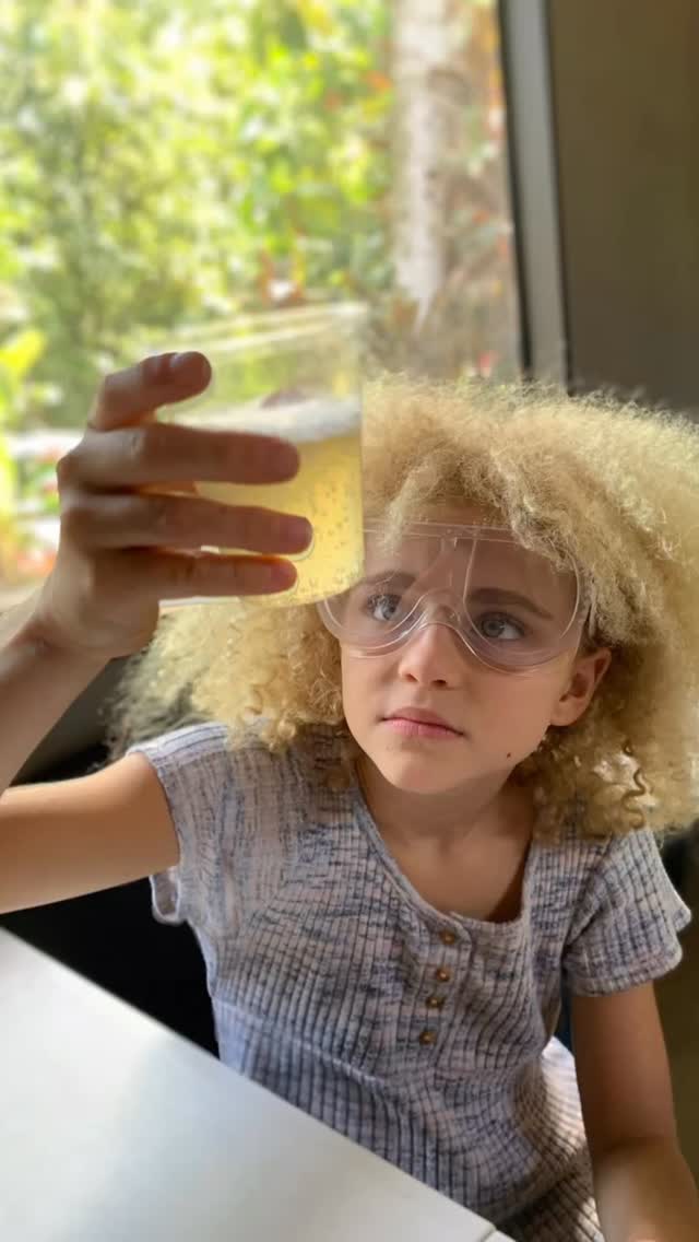 😱 Check out our brilliant scientists! From seeing many specimens like bee legs and plant stems through a microscope to identifying acids from bases and even creating science research projects, our scientists are doing it all!!
Come explore with us!🔬🦠
#scienceiscool