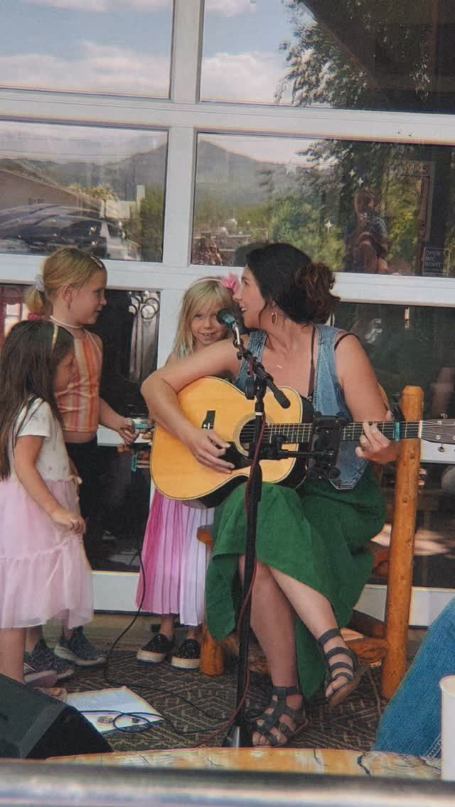 The best thing I have ever made is my girls!
Singing the āPeace Songā today at Moxie āØš«¶š¶ā¤ļø