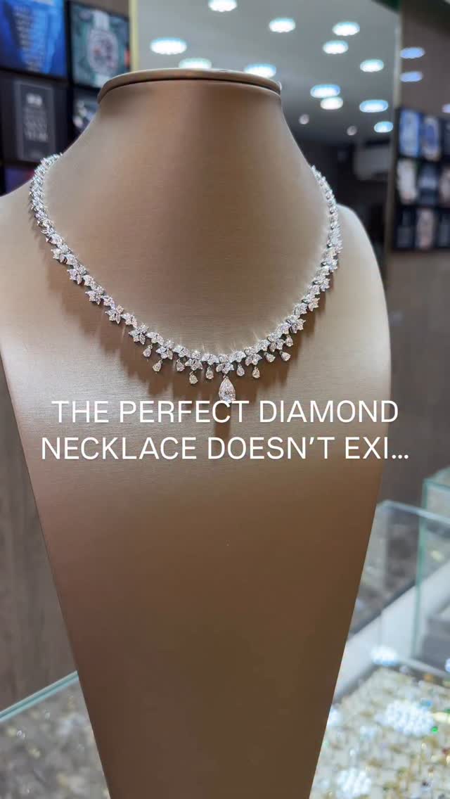 The Queen of Queens 💘
Dm for info
#solitaireantwerp #diamondnecklace #diamantcollier #antwerpshopping #antwerpluxury #diamantketting