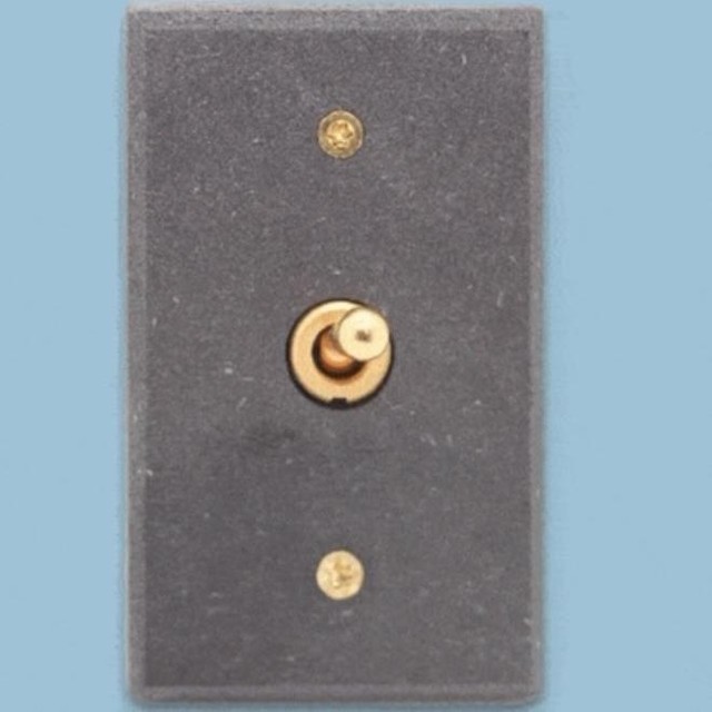 La collection Havane mêle la simplicité, la couleur et la robustesse de la fibre du bois pour sublimer votre intérieur… 🌈
#6ixtes #6ixtesinterrupteurs #interrupteur #ateliersdefrance #savoirfaire #artisanat #artisanatfrancais #artisans #metallerie #architecture #luxe #decorationinterieur #decoration #laiton #inox #interiordesign #interiordecor #interior #homedecor
#design #knowhow #craftmanship #homedesign #interiorarchitect