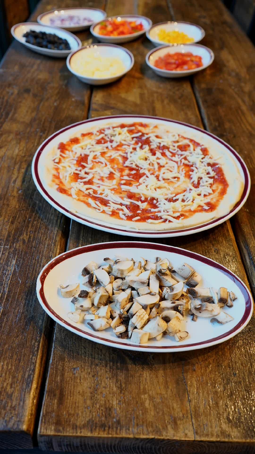 Handmade, fresh and straight to the oven. This is how we do pizza. ๐