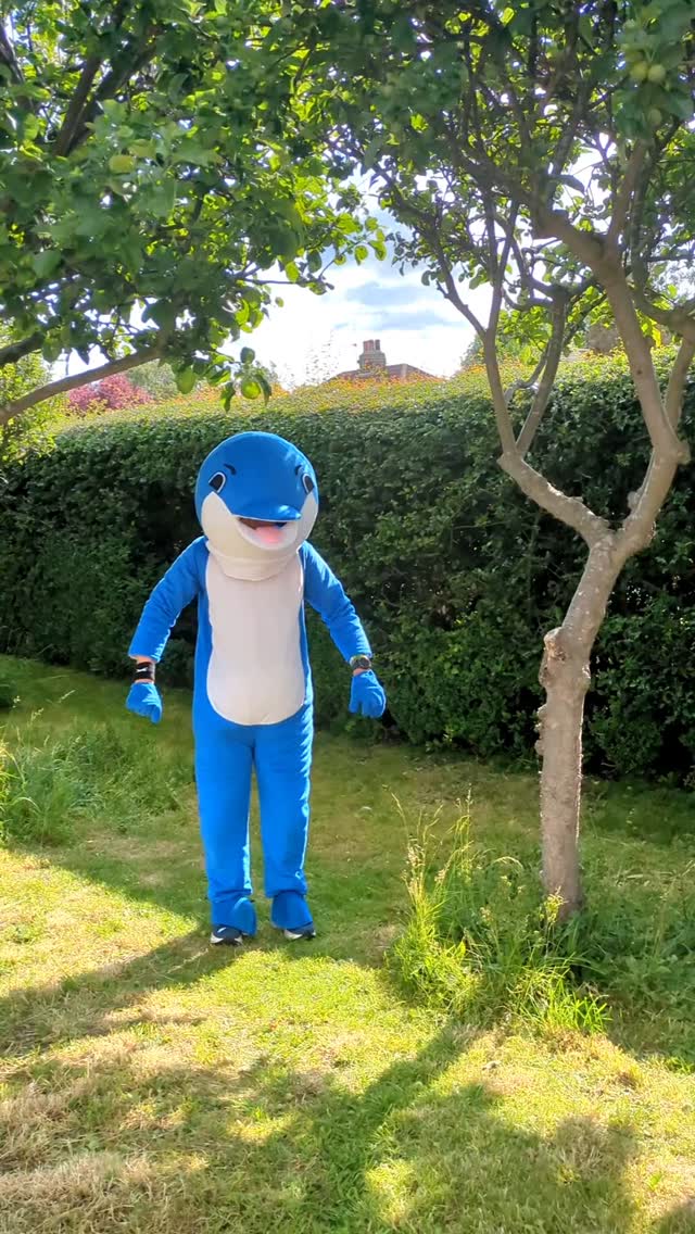 How the dolphin keeps @parkrunuk fit 💪