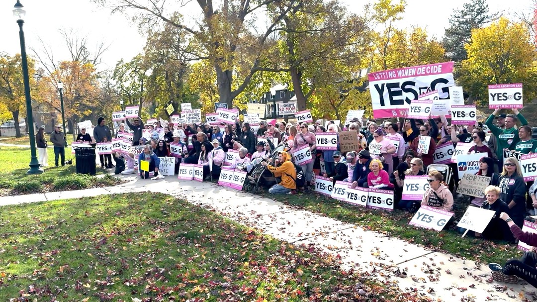 🚨 South Dakota, the time is NOW! 🚨
Our YES on G activists came together in an inspiring march, raising their voices for the rights of women and girls across our state. Amendment G is not extreme—it simply brings back the protections we had for over 50 years under Roe v. Wade.
Right now, South Dakota’s total abortion ban forces even victims of rape and incest, including children, to carry pregnancies to term. This isn’t freedom, and it’s not who we are. By voting YES on G, we’re choosing compassion, dignity, and the right to make personal health decisions without government interference.
🗳️ On Tuesday, November 5th, Vote YES on G to restore freedom and choice in South Dakota. Together, we can make history.
#YesOnG #VoteYesOnG #RestoreRoe #ProtectOurGirls #SouthDakota