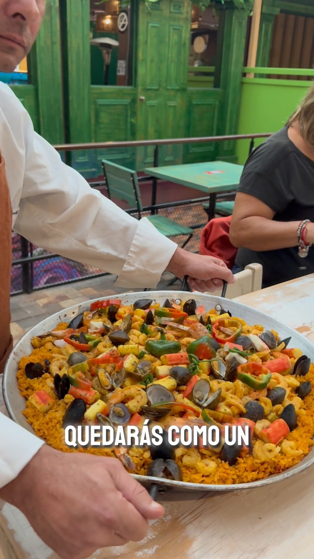 ¡Celebra el Día de la Madre con estilo y sabor inigualable! 🌸✨ En MIPAELLA.CO, llevamos la tradición española hasta tu mesa con nuestras exquisitas paellas para esta fecha especial. 🥘 Además, ofrecemos servicios de catering para eventos grandes, donde cada bocado es una experiencia única. 🎉 Déjanos ser parte de tu celebración y sorprende a tus invitados con auténtico sabor mediterráneo. Contacta con nosotros para reservar tu paella personalizada. 📲 #MIPAELLA #Paella #Catering #DíaDeLaMadre #EventoEspecial"
