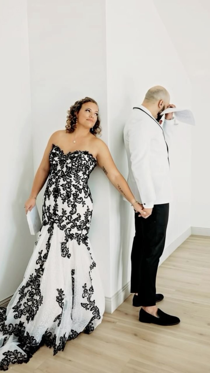 forever is even better 💍
T H E B O N N E R ‘S- - -
venue: @rollingmeadowseventcenter
dress: @thebridalshopiowa
florals: @liveloveflowers
rentals: @rollinghillseventrentals
event planner: @marylambrechteventplanning
photographer: @white_wedding_photography + @oakandivoryphotography
#weddingcontentcreator #themomentvsthephoto