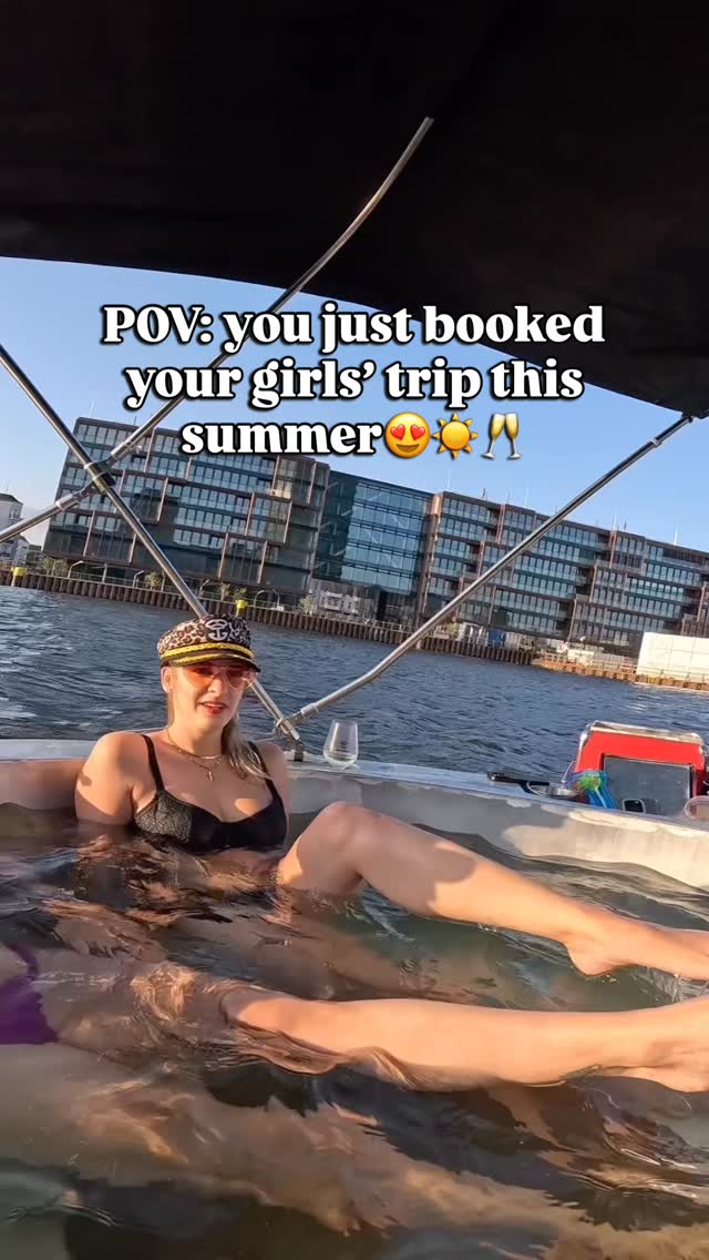 Your girlfriends deserve a trip to Badedampfer this summer☀️😍🥂
If you are thinking of a perfect adventure to try out this summer, then you are at the right place!🙌 Good wine, stunning views, and your favorite crew? We got you covered!😍
Our summer bookings go out really fast so if you don’t want to miss your Golden opportunity, book a slot with us for a guaranteed memorable summer!😍🔥
Link in Bio🔗😍
#Badedampfer #BerlinNights #HotTubCruise #FloatingParty #wellnessonthewater #PrivateBoatBerlin #thefloatingtub
#BerlinHotGirlSummer #CelebrateOnWater
#LateNightCruise #BerlinExperience #CheersOnTheRiver
