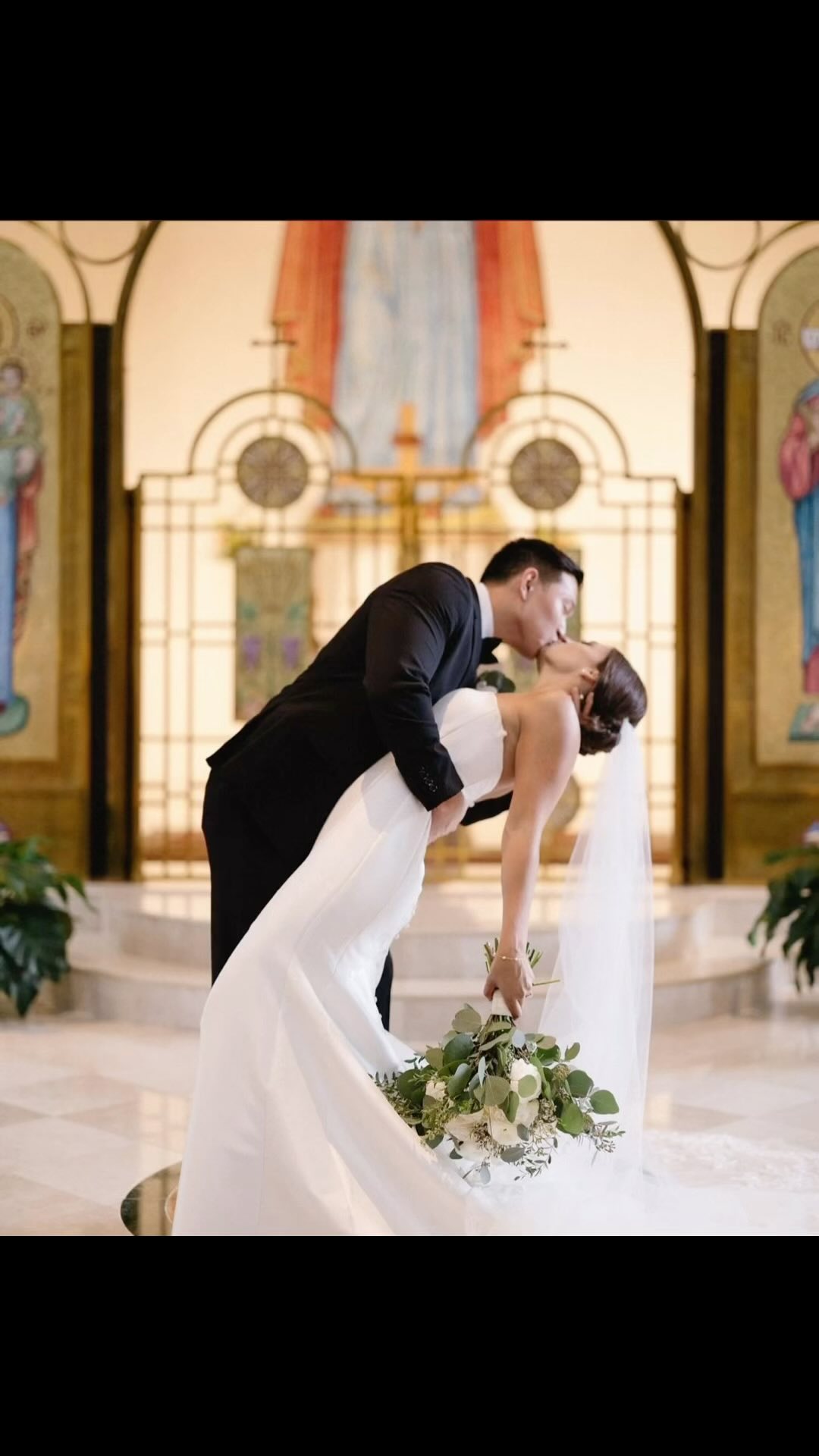 Wishing the happiest 1st year anniversary to two people who inspire us all with their love! Here’s to forever ❤️
Venue: @sarasotayachtclub
Photo: @ariannajphotography
Video: @shannonkellyfilms
Florist: @bradentonflowershop
.
,
.
#anniversary #anniversaries #sarasotawedding #luxuryweddingplanner #destinationweddingplanner #sarasotaweddingplanner #brideandgroom #weddingday #anniversarygoals #luxurywedding #1styear #floridawedding #sarasotayachtclub #sarasotayachtclubwedding