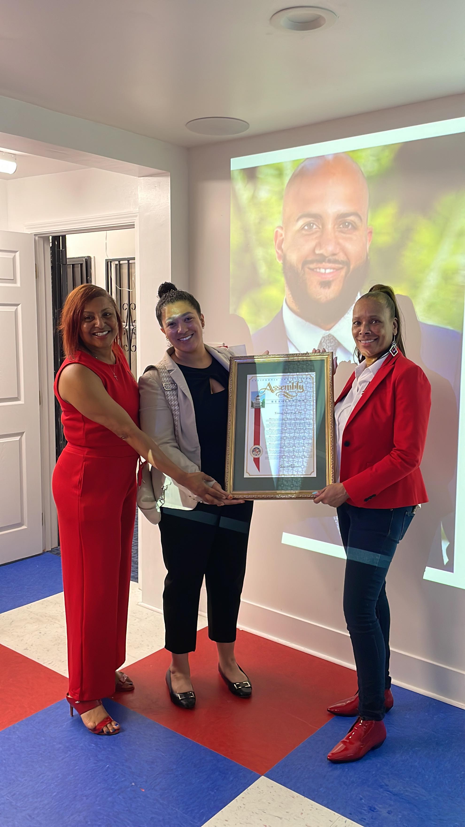 Honored to receive recognition from Assemblymember @isaacgbryan’s office for our new Youth Center! As a former foster youth himself, @ib2_real’s support resonates deeply with us. A huge thanks to his team for presenting a state resolution during our LAYC Grand Opening!
#LivingAdvantage #IsaacBryan #YouthEmpowerment #CommunitySupport #LAYC #LAInc #livingadvantageinc