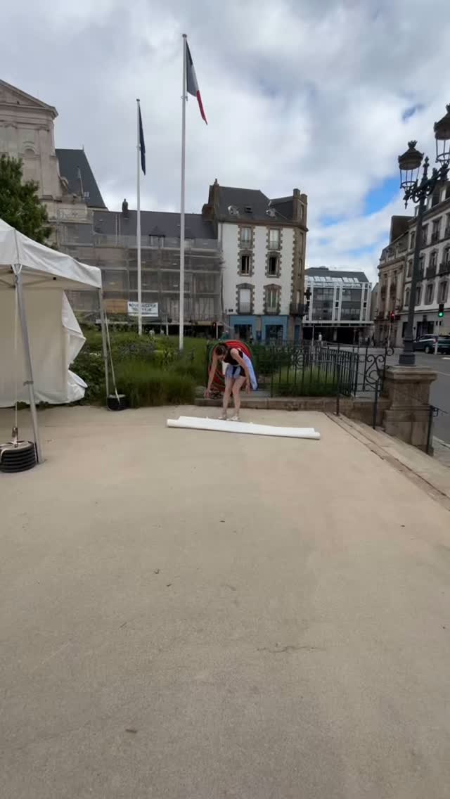 Reprise après la fête de la musique
#vannes #breizhloue #fetedelamusique #mobilier #tentes