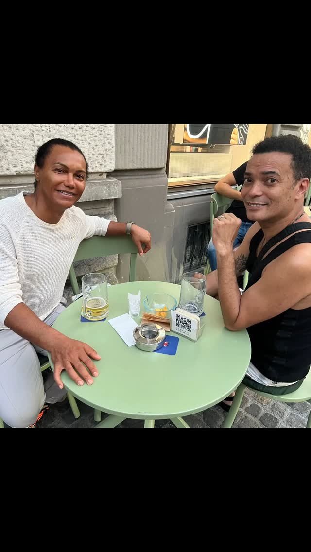 Chill and Proud 🌈🍻
Summer vibes at Predigerhof Gay Bar – where every drink comes with love and laughter 💫
Sommer, Stil und Stolz in Zürich 💋✨
#PredigerhofZürich #GayBarVibes #ChillAndProud #ZürichNights #LGBTQfriendly #CheersQueers #GayZurich #LoveIsLove 🌈