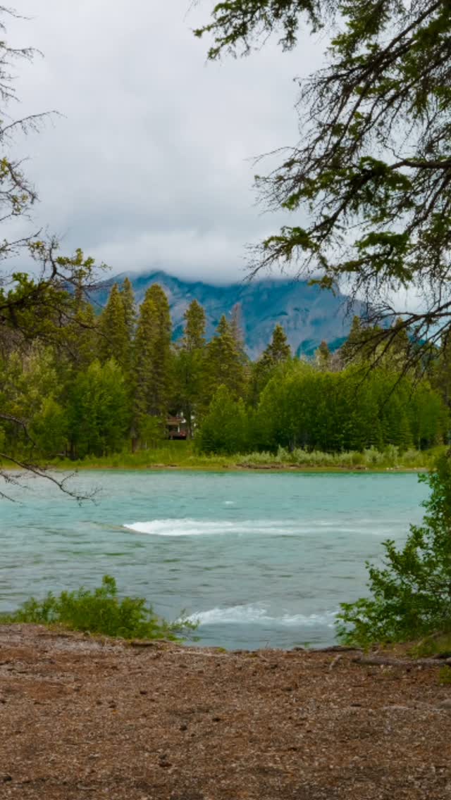 Sat here for about 25 minutes just existing.
Hope it can bring you the same peace for a moment.
#banff
#scenery
#canada
#alberta
#mentalhealth
#videography
#peaceful