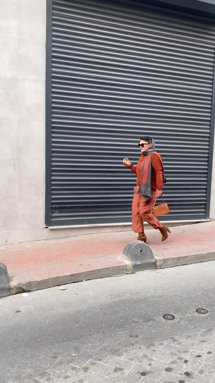 I was on 🔥 for you
All I am wearing is handcrafted by ZZA Women who are operating from their homes in their own environment and it works since #2010! So many ladies entered my world since then and together we reached out to the International Fashion Industry. What a story