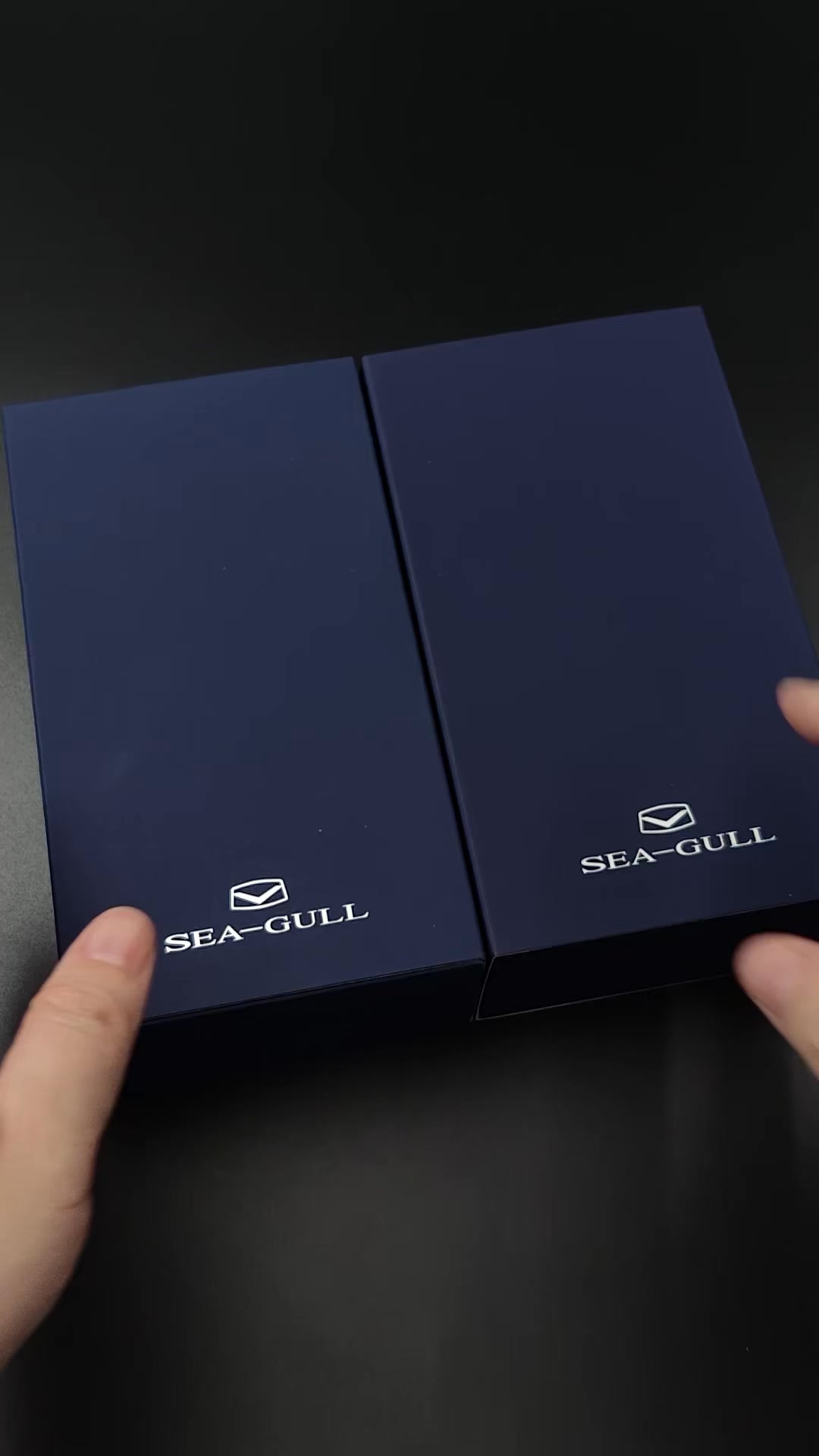 Unbox a retro classic, now in 32mm. Same glitch, just a little smaller. #watchcollector #timepieces #watchoftheday #watchesforwomen #watchesoftheday #dailywatch #watchaddict #seagullwatch #asmr #unboxing