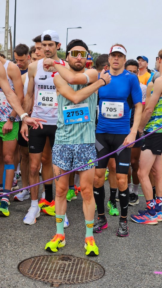 🍂 Danses d'Automne 🍃
@top4running.fr
@bordeaux_athle
📸 @khadiatachiante
#top4running #gofastertogether #stadebordelais #bordeauxathle #marathon #marathonrunner