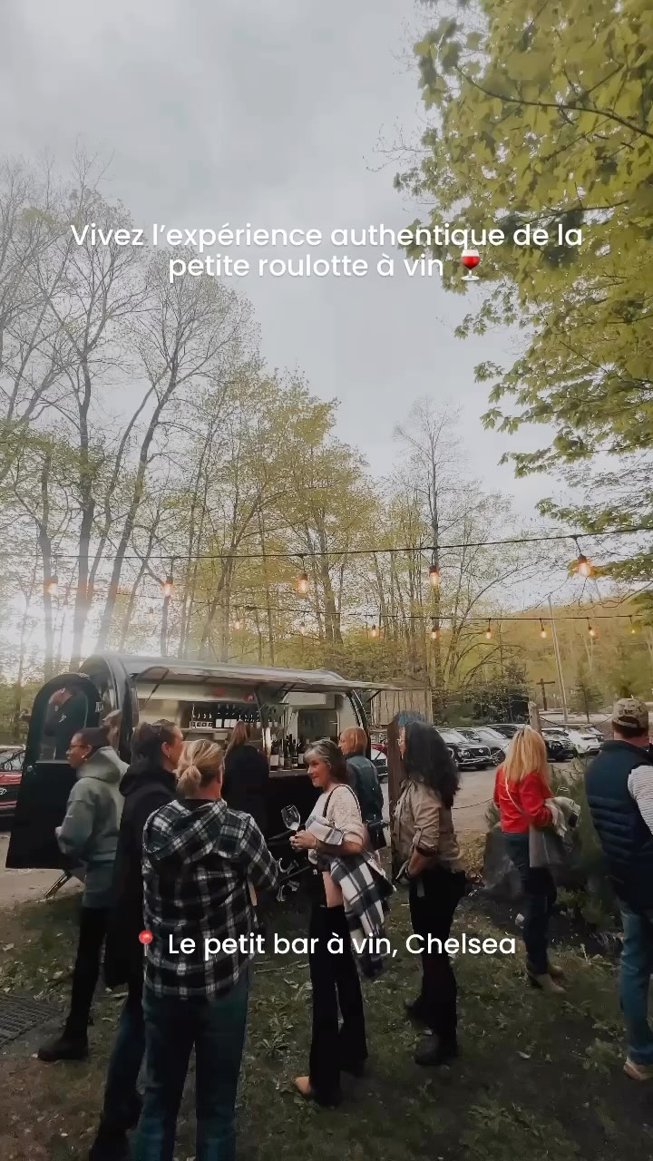 La petite roulotte à vin, disponible pour vos événements, ici ou à domicile / The Little Wine Trailer, available for your Events - In Old Chelsea or at home.
Info@petitbaravin.com