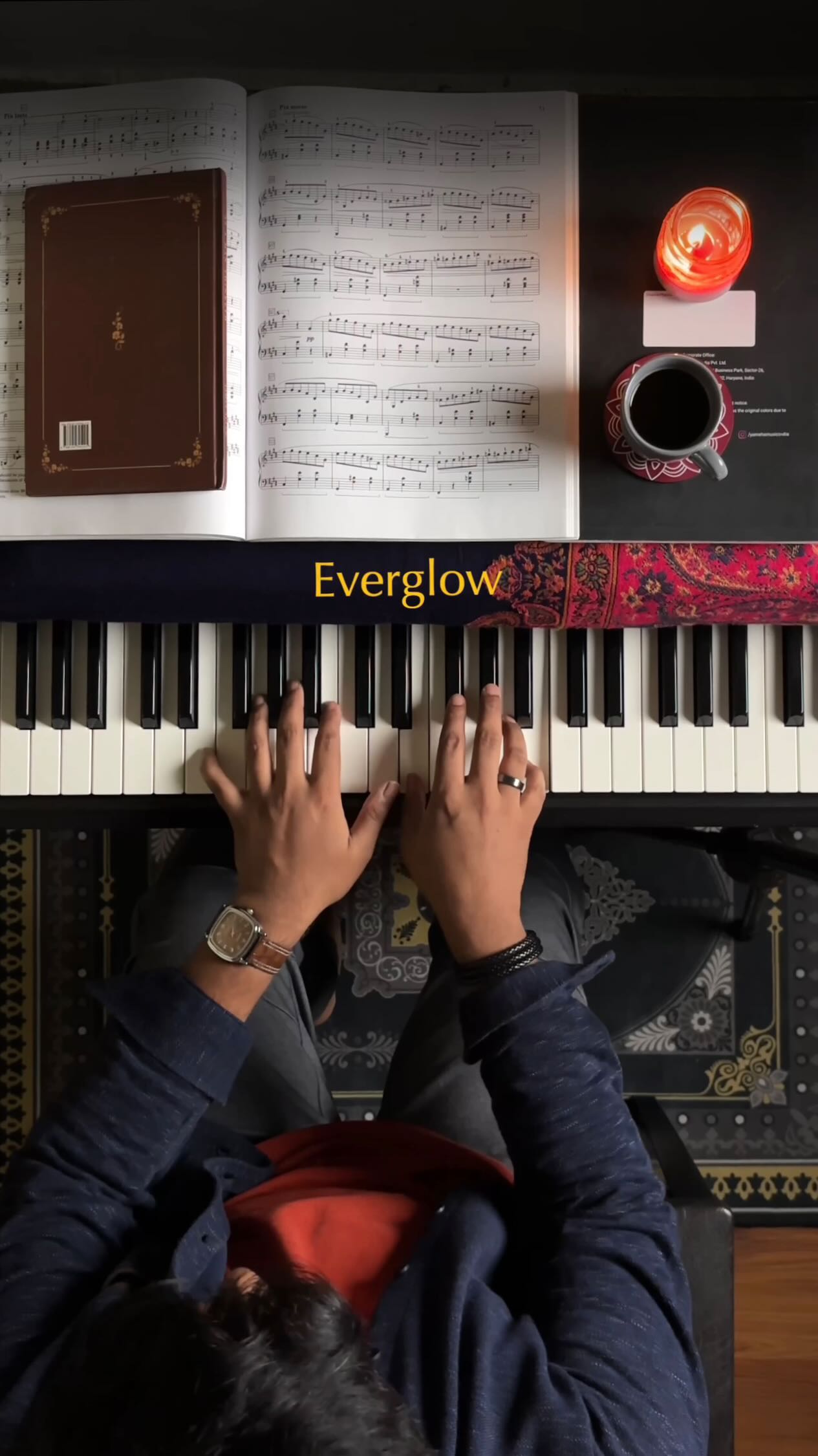 my interpretation of āEverglowā by Coldplay! š«
#piano #coldplay #classicalmusic #pianomusic