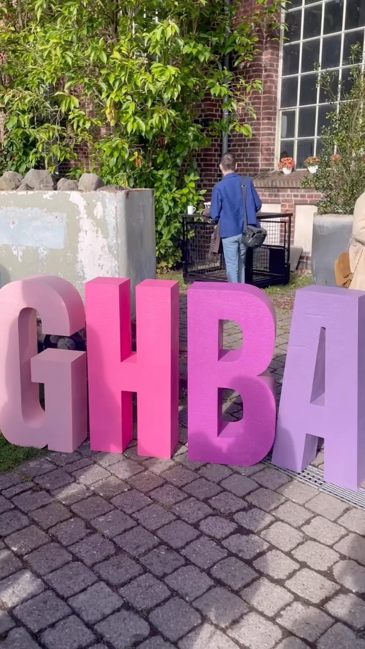 Danke für das wundervolle Event @gardenandhomeblogaward @prachtstern
Wir sind dankbar, dass wir wieder dabei sein durften🤍
Hier ein paar Eindrücke , was wir erleben durften 🤍
#ghba #ghba2024 #event #influencer #interiorandhome #interiorinfluencer
@textilwerkcom
@1000gutegruende_fuer_blumen
@coppenrathundwiese
@livingathome_magazin