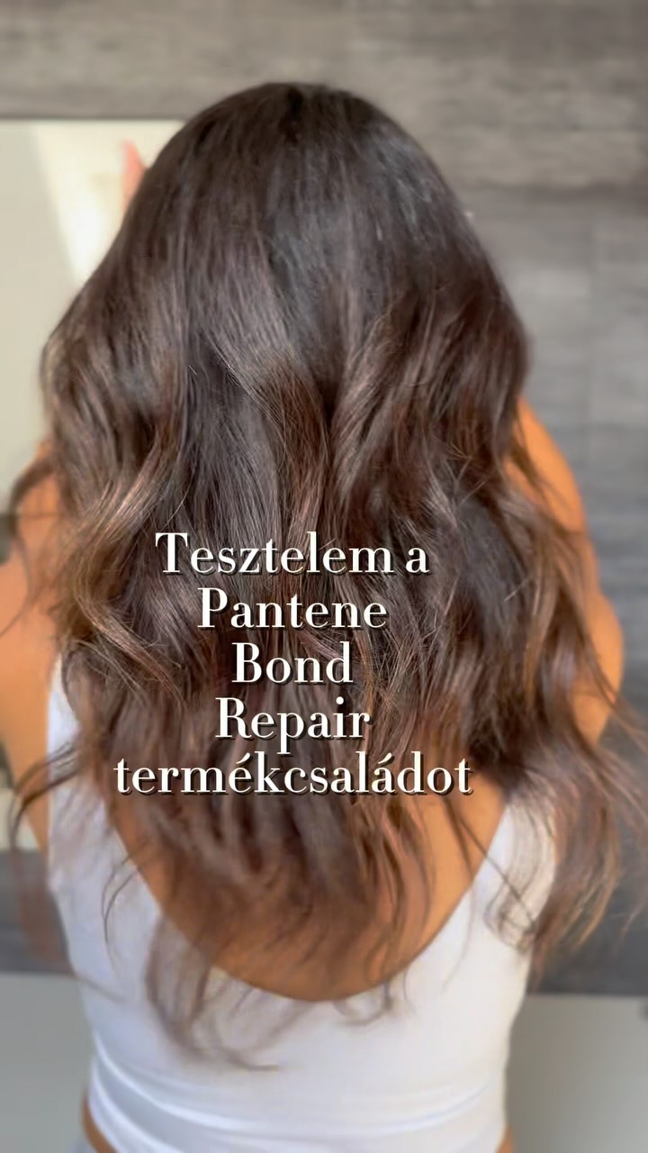 #reklám Egy ideje már tesztelem a #pantene Bond Repair kollekciót, amitől a hajam szinte újjászületett:
✔️fényesebb és
✔️rugalmasabb lett. ✨
A 3 lépéses hajápolási rutinom a Bond Repair termékekkel a következő:
1. Sampon
2. Balzsam
3. 3 perces intenzív hajpakolás, amely az arany színű PRO-V nutrigyöngyöknek köszönhetően még akár a visszafordíthatatlanul károsodott hajat is képes regenerálni.
#powerofhair @pantenece
